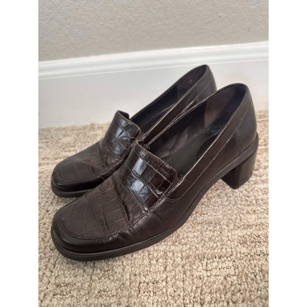 Naturalizer Brown Leather Block Heel Loafers Dark Academia Y2K Women's Size 7 M - Picture 3 of 7